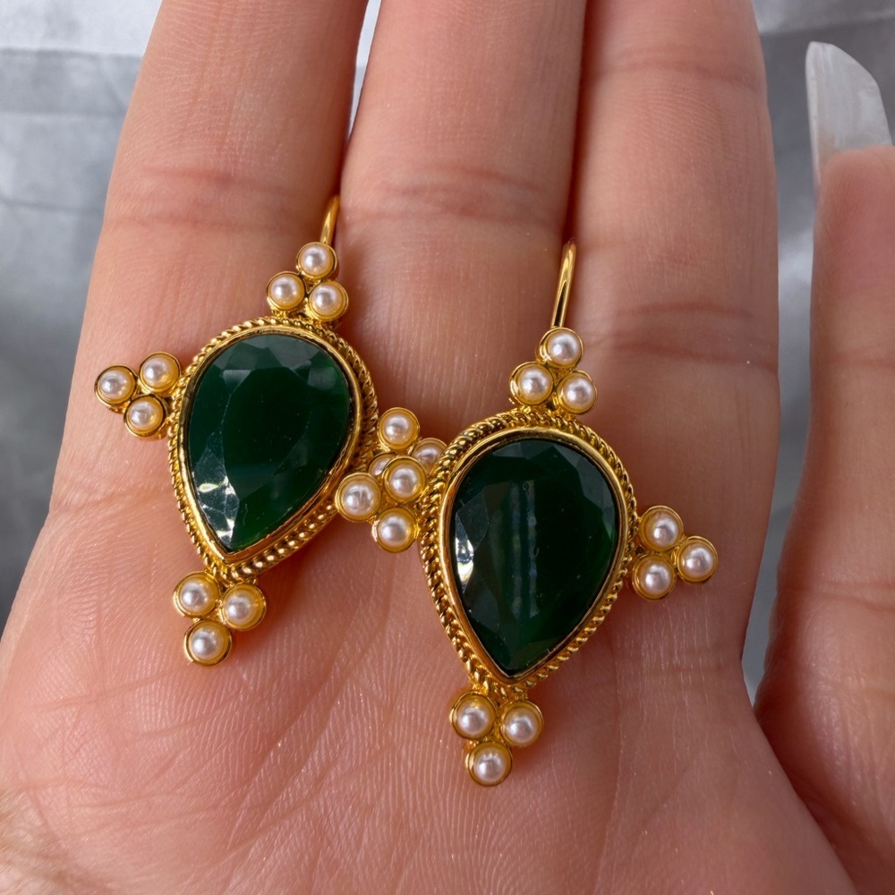 Stone Pearl Drop Earrings Gold Tone Vintage